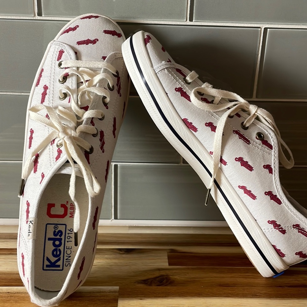 NWOT Women’s Keds Cleveland Indians Size 8 Sneakers